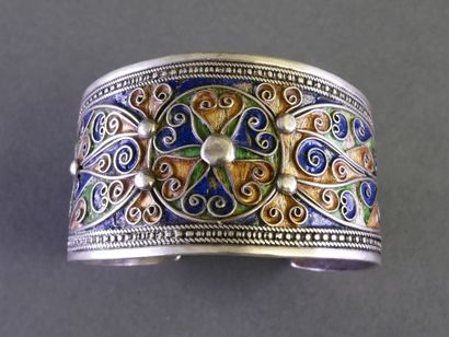 Open cuff bracelet in silver (min. 800/°°)...