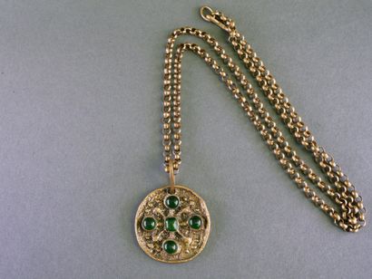 VINTAGE
Chaîne en pendentif en métal à patine...