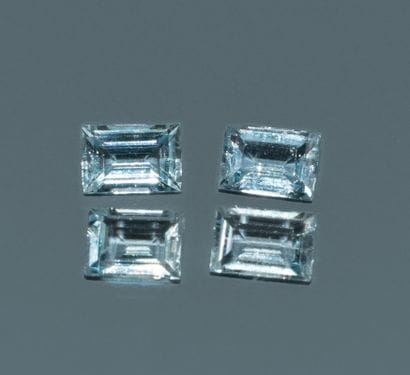 Set of 2 pairs (4) of baguette-cut aquamarines.
Dimensions:...