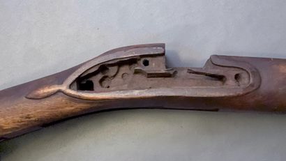 Lot de 2 crosses de fusil, 5 canons, 4 b...