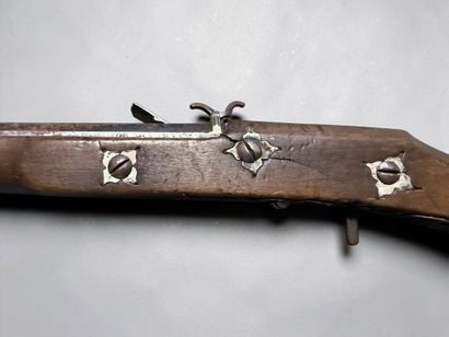 Fusil, à silex, d’Afrique du Nord, dit moukalah
Platine...