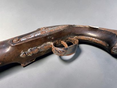 Pistolet, à silex
Canon rond, à bourrelet...