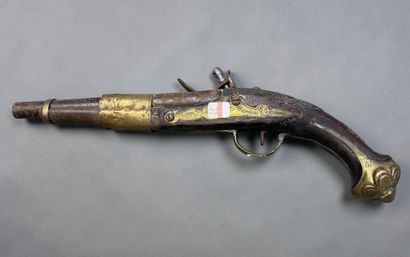 Pistolet oriental, à silex
Garnitures en...
