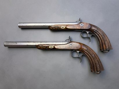 Paire de pistolets de tir, à percussion
Canons...