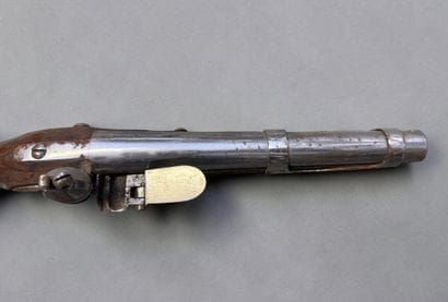 Pistolet d’arçon révolutionnaire, modèle...