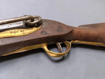 Mousqueton à tringle modèle 1763
Canon rond....