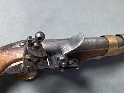Pistolet du type de la Maréchaussée 1770
Canon...