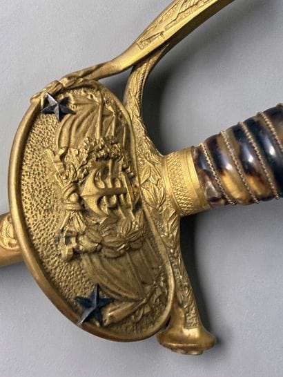 Épée de Contre-amiral, modèle 1817 à ciselures
Fusée...