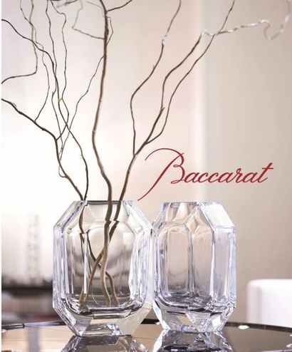 Vase Octogone en cristal clair de Baccarat


In...