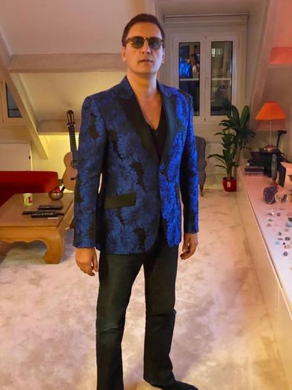 Veste de scène de Dany Brillant achetée chez...