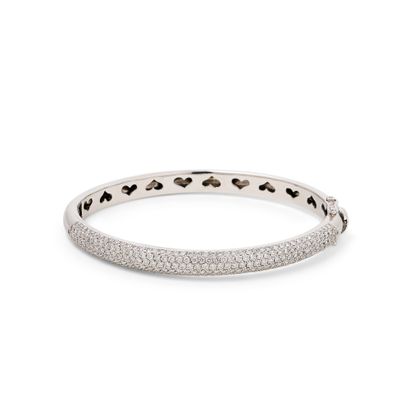 DIAMOND OPENING BANGLE
Set with brilliant-cut...