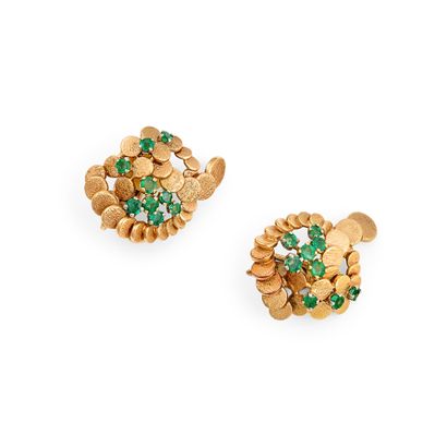 PAIR OF PASTILLE EAR CLIPS 1970S
Set in 18K...