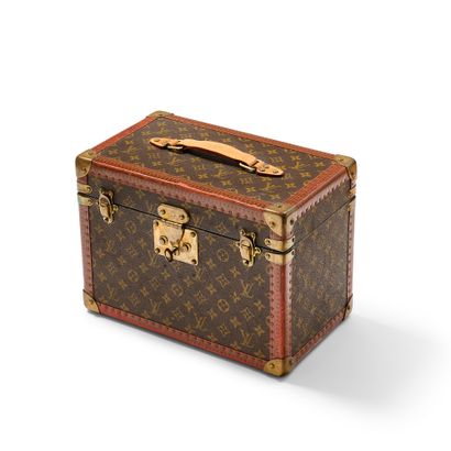 LOUIS VUITTON VANITY CASE
Monogramm canvas,...