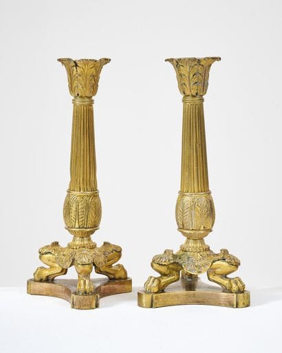 PAIRE DE FLAMBEAUX EN BRONZE DORÉ
d'époque...