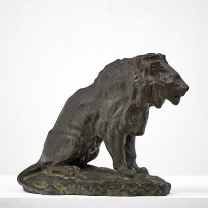 ANTOINE-LOUIS BARYE (1795-1875)
Lion assis
Bronze...