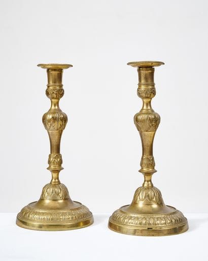 PAIRE DE BOUGEOIRS D'ÉPOQUE LOUIS XVI
H:...