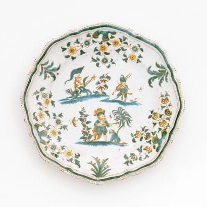 MOUSTIERS (IN THE STYLE OF)
Plate decorated...