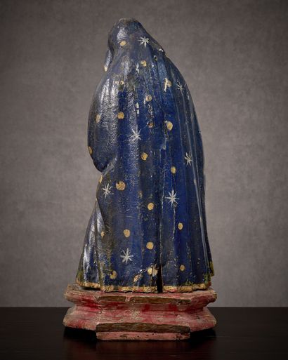 VIERGE DE CALVAIRE
en bois sculpté en ronde-bosse,...