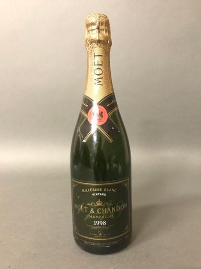 1 Blle CHAMPAGNE MOET CHANDON Cuvée DOM PERIGNON...