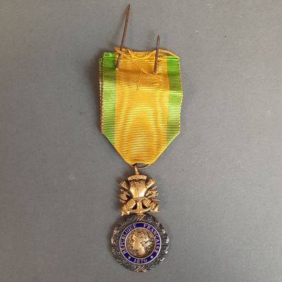 DECORATION VALEUR et DISCIPLINE 1870 en argent...
