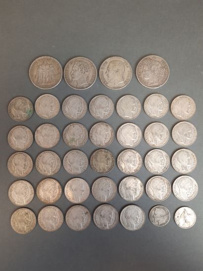 NUMISMATIQUE. LOT COMPRENANT 33 pièces de...