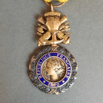 DECORATION VALEUR et DISCIPLINE 1870 en argent...