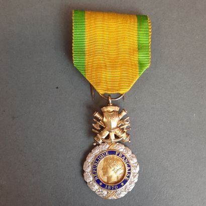 DECORATION VALEUR et DISCIPLINE 1870 en argent...