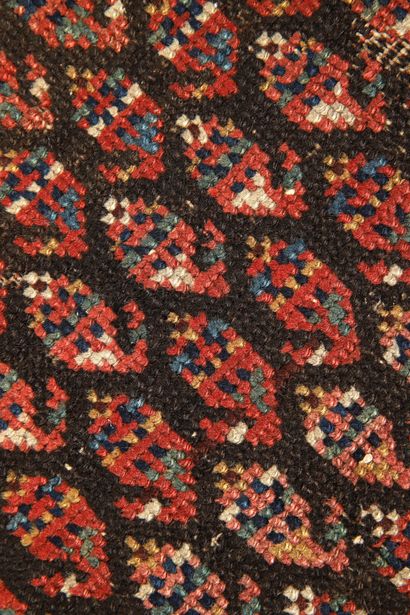 TAPIS KHAMSEH, famille des Quasgaï (Perse)...