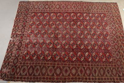 TRES ANCIEN TAPIS TEKKE BOUKHARA (Turkménistan)...