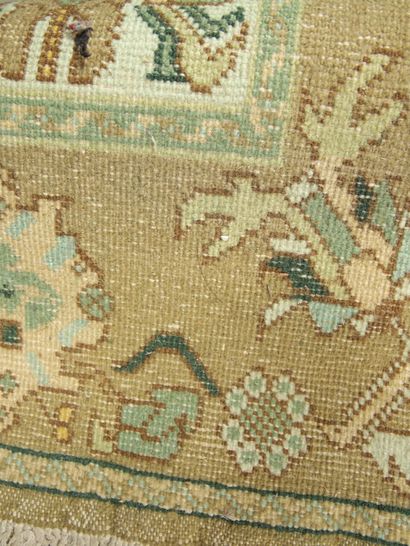 TAPIS d'AFRIQUE du NORD velours de laine...