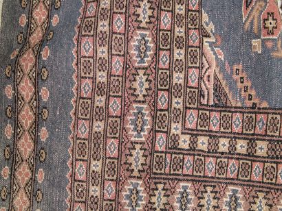 Tapis MOULTANE vers 1975 (Pakistan) velours...