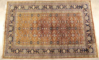 GRAND TAPIS LAHORE (Pakistan) vers 1970....