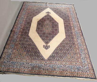 Important MOUD (Iran) vers 1965/1970, laine...
