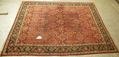 TAPIS JANUS vers 1940-50 en laine à décors...