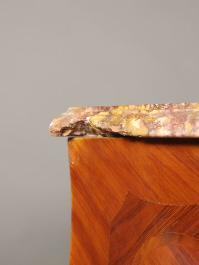 COMMODE GALBEE à deux tiroirs sans traverse...