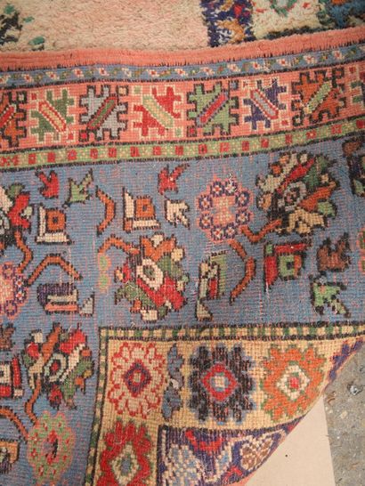TAPIS MAROCAIN vers 1970 en laine et coton...