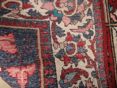TAPIS BAKHTIAR (Iran) vers 1975 en laine...