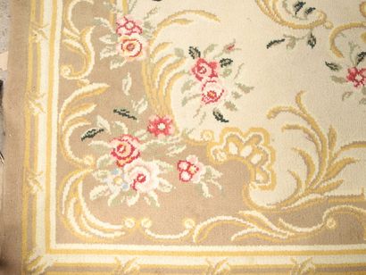 TAPIS d'AUBUSSON au point noué vers 1970...