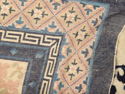 GRAND TAPIS de PEKIN (Chine) en laine et...