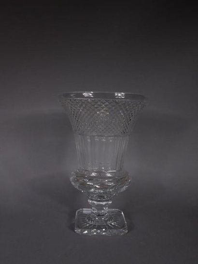 SCHNEIDER
	Vase Médicis en cristal à corps...