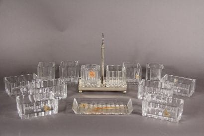SCHNEIDER
	Surtout de table en cristal blanc...
