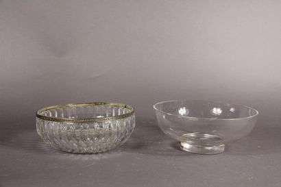 SCHNEIDER
	Deux plat ovoïde en cristal blanc...