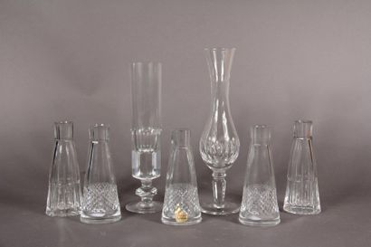 SCHNEIDER
	Lot de sept soliflores en cristal...