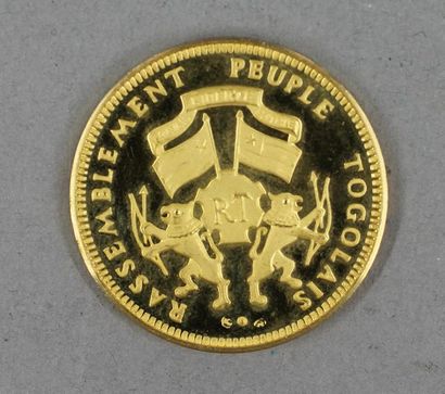 *Une pièce de 50000 F CFA du Togo en or 1977...
