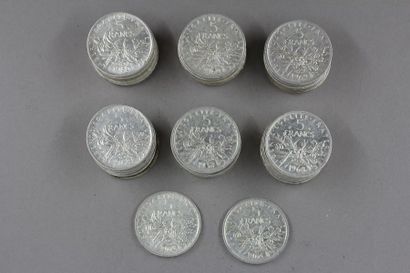 Quarante quatre pièces de 5 FF Semeuse en...