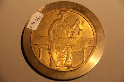 TURIN
Médaille en bronze représentant l'Ange...
