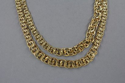 Collier à double rangs à maillons ronds entrelacés...
