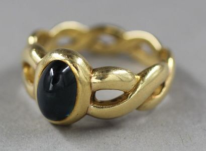 Bague torsadée en or jaune 18k ornée d'une...
