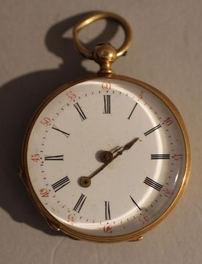 Montre de col en or jaune 18k guilloché à...