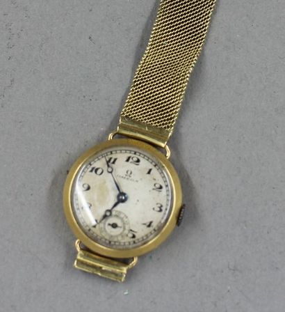 OMEGA
Bracelet-montre de dame en or jaune...